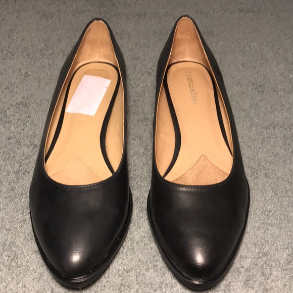 Naturalizer Bengol Black Leather Flats - Picture 3 of 7